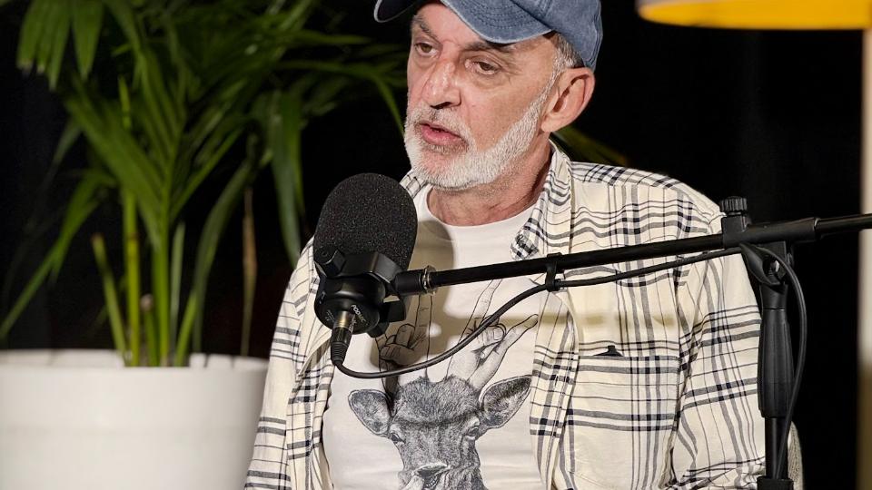 Juan Ramón Jerez López en el estudio de Universo Libro