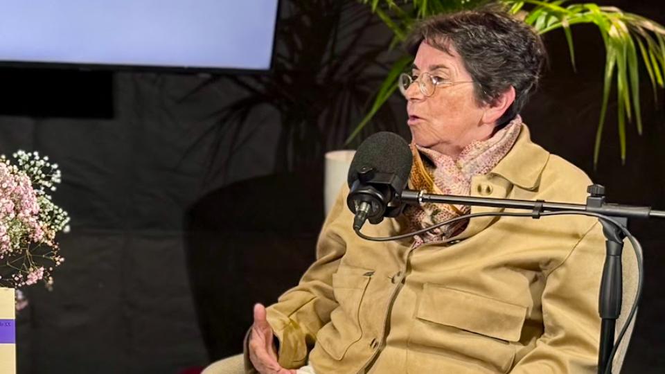 Isa Guerra en el estudio de Universo Libro
