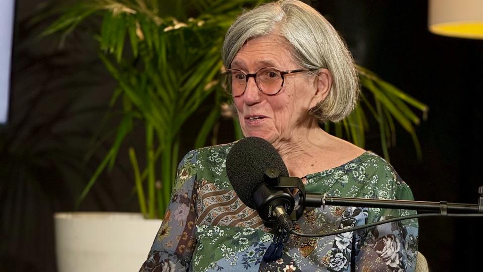 Cecilia Domínguez Luis en el estudio de Universo Libro
